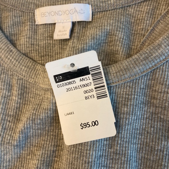 Beyond Yoga tank top - Picture 3 of 3